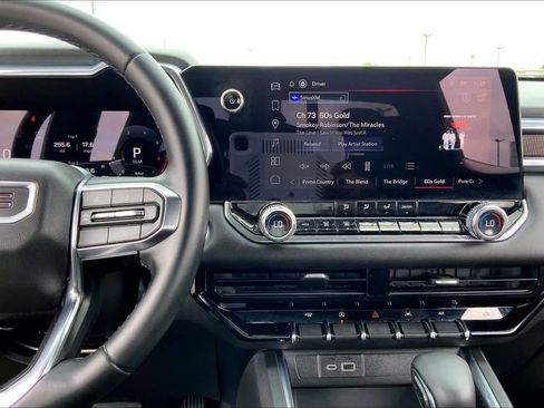 Used 2024 GMC Canyon Elevation w/ Convenience Package image 7