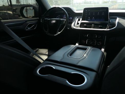 Used 2024 Chevrolet Suburban RST RWD image 24