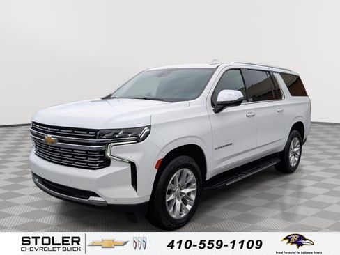 Used 2024 Chevrolet Suburban Premier RWD image 1