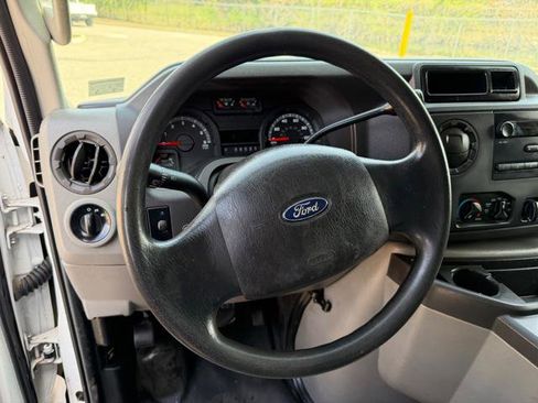Used 2013 Ford E-150 and Econoline 150 image 21