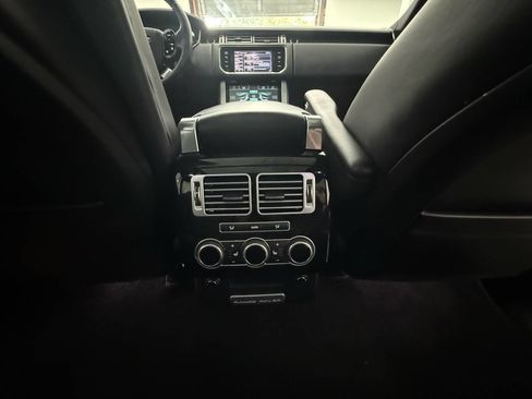 Used 2014 Land Rover Range Rover Supercharged image 16