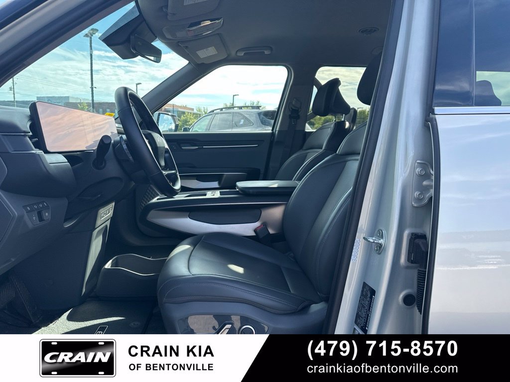 Certified 2024 Kia EV9 Light Long Range RWD image 12