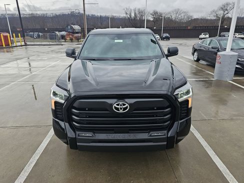 New 2025 Toyota Tundra SR5 image 12