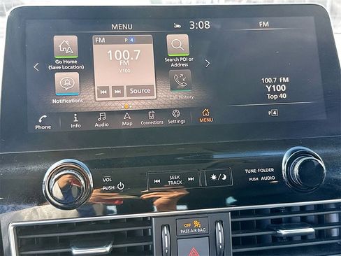 Used 2023 Nissan Armada SL image 16