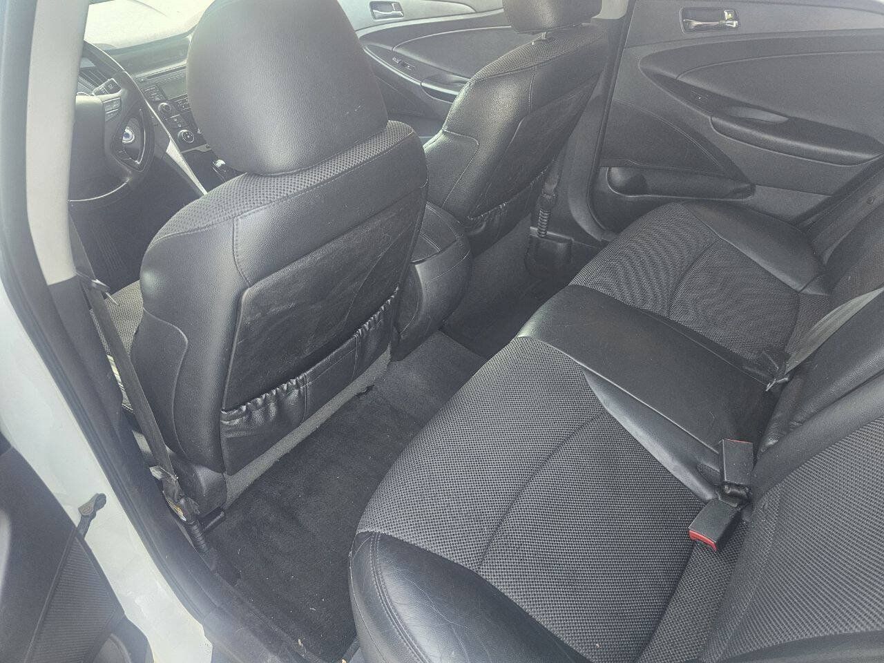 Used 2013 Hyundai Sonata SE FWD image 9