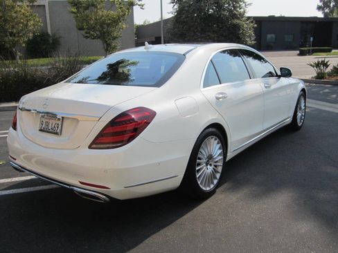Used 2018 Mercedes-Benz S 560 Sedan image 3