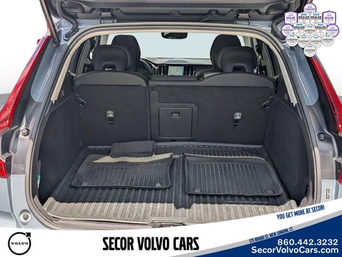 Certified 2024 Volvo XC60 B5 Plus w/ Protection Package Premier AWD/4WD image 7