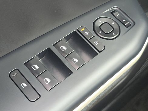 Used 2025 Kia K4 GT-Line image 25