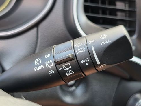 Used 2022 Jeep Cherokee Trailhawk w/ Sun, Sound & Nav Group image 40