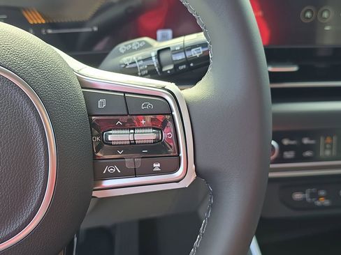 New 2026 Kia Carnival image 31