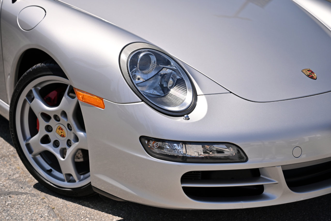 Used 2005 Porsche 911 Carrera S RWD image 27