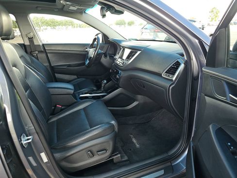 Used 2016 Hyundai Tucson Limited w/ Option Group 03 AWD/4WD image 14
