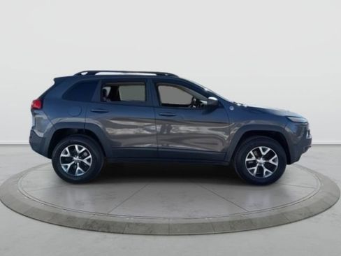 Used 2014 Jeep Cherokee Trailhawk w/ Leather Interior Group AWD/4WD image 8