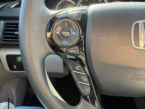 Certified 2017 Honda Accord EX image 12