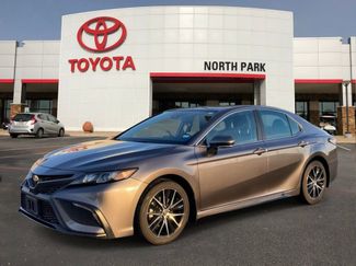 Used 2024 Toyota Camry SE video 1
