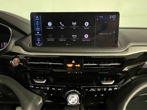 Used 2025 Acura MDX SH-AWD image 12