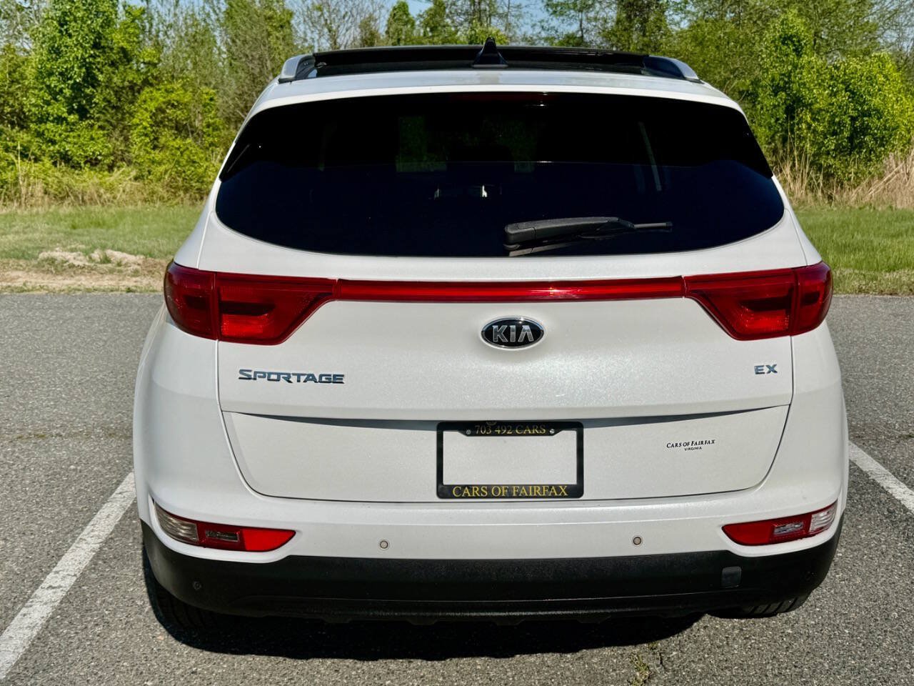 Used 2017 Kia Sportage EX w/ EX Technology Package AWD/4WD image 8