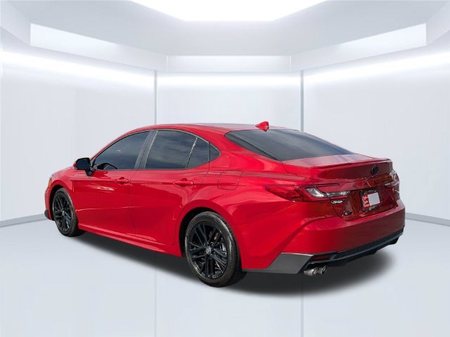 Used 2026 Toyota Camry SE w/ Convenience Package FWD image 4