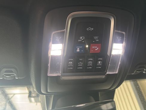 Used 2021 RAM 1500 Limited w/ Night Edition image 22