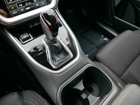 Certified 2025 Subaru Outback Premium image 24