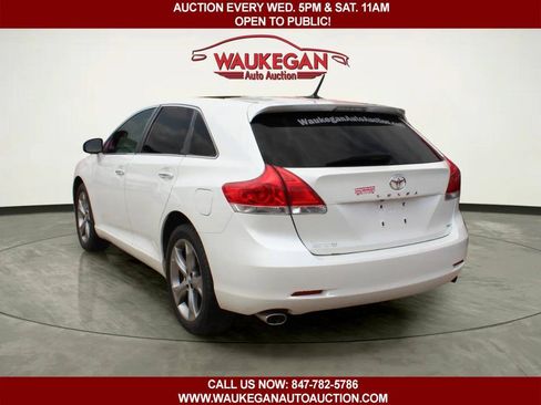Used 2010 Toyota Venza AWD w/ Comfort Pkg image 4