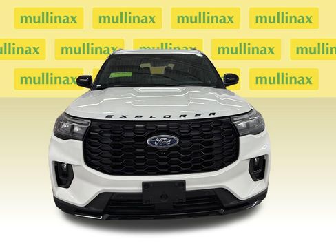 New 2026 Ford Explorer ST-Line w/ ST-Line Street Pack RWD image 14