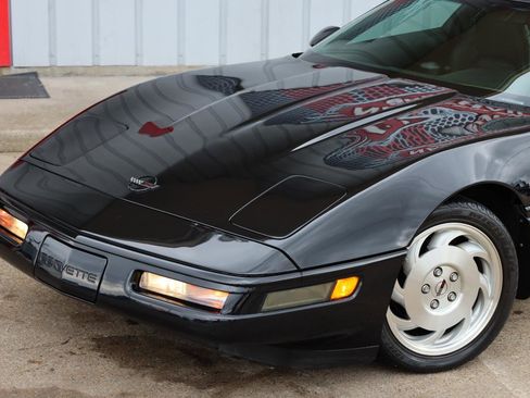 Used 1994 Chevrolet Corvette Coupe image 4
