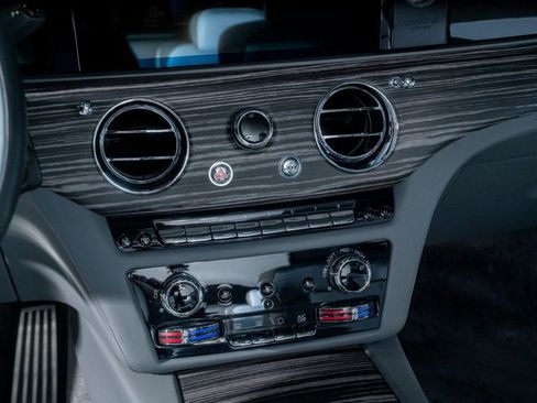 Used 2024 Rolls-Royce Spectre w/ Spectre Launch Package AWD/4WD image 16