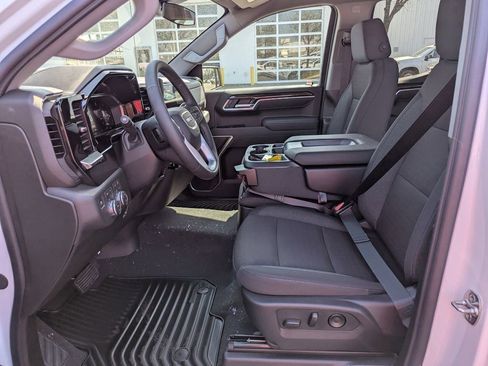 New 2026 GMC Sierra 1500 SLE w/ X31 Off-Road Package image 11