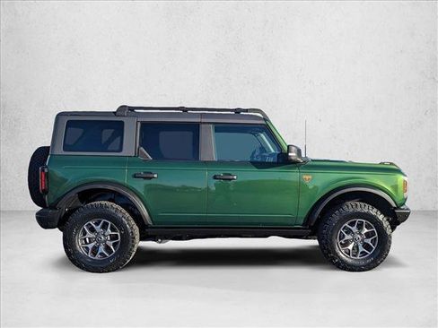 Used 2022 Ford Bronco Badlands image 4