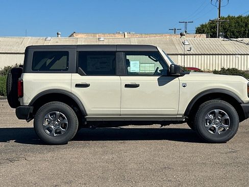 New 2026 Ford Bronco Big Bend image 3