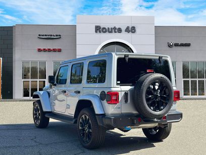Used 2024 Jeep Wrangler Unlimited Sahara w/ Technology Group