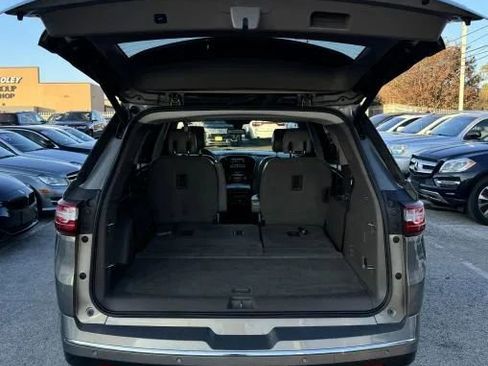 Used 2018 Chevrolet Traverse Premier w/ Driver Confidence II Package image 14