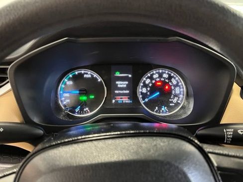 Used 2021 Toyota RAV4 LE AWD/4WD image 26
