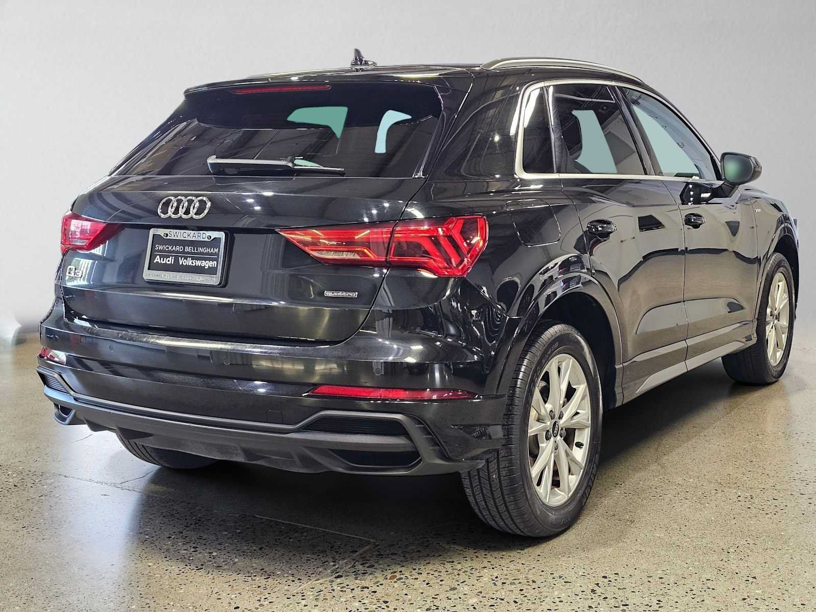 Used 2025 Audi Q3 2.0T Premium AWD/4WD image 3