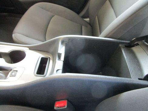 Used 2024 Chevrolet Malibu LT FWD image 34