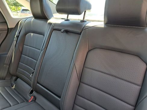 Used 2024 Volkswagen Jetta SE FWD image 24