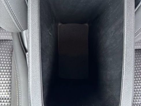 Used 2024 Chevrolet Trax LT image 28