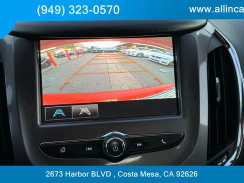 Used 2017 Chevrolet Cruze LT w/ Convenience Package image 12