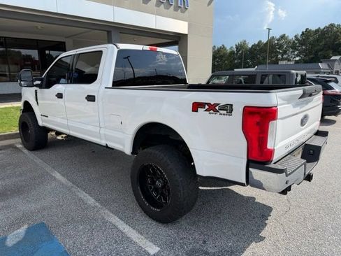 Used 2019 Ford F250 XLT w/ XLT Value Package AWD/4WD image 3