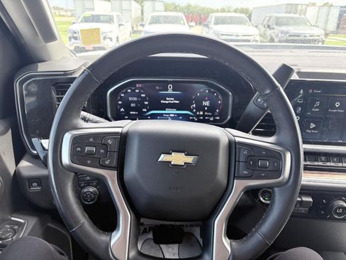Used 2026 Chevrolet Silverado 2500 LT AWD/4WD image 12