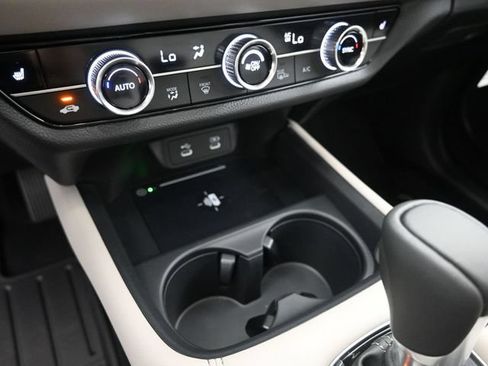 New 2026 Honda HR-V EX-L image 6