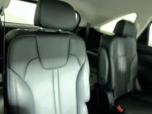 Used 2022 Kia Sorento S image 30