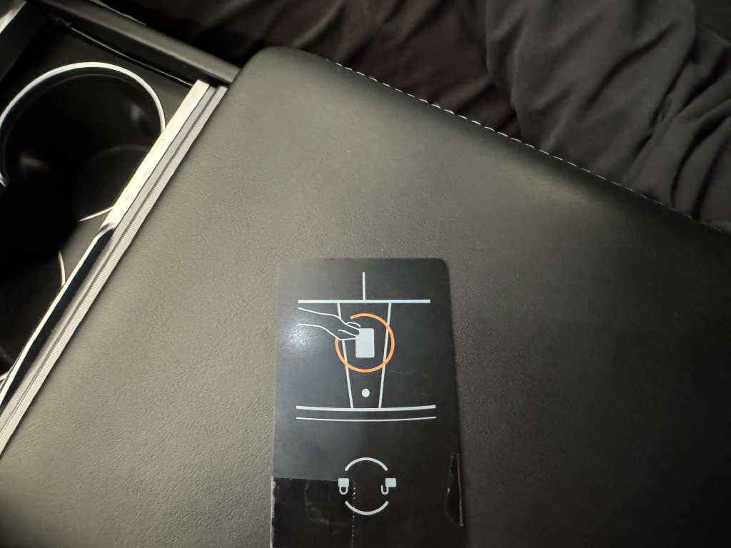 Used 2025 Tesla Model 3 Long Range RWD image 16