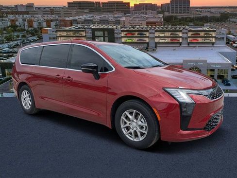 New 2027 Chrysler Pacifica Select FWD image 1