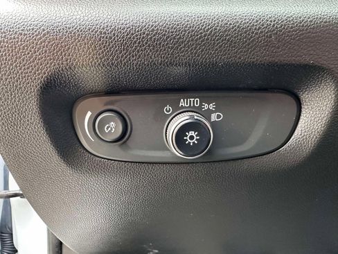 Certified 2023 Chevrolet Traverse LT w/ LT Premium Package image 23