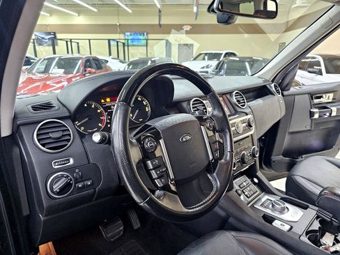 Used 2016 Land Rover LR4 HSE LUX image 17