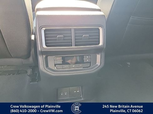 New 2026 Volkswagen Atlas Peak Edition image 52