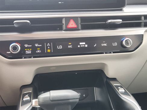 New 2026 Kia Sorento S w/ S Panoramic Sunroof Package image 18