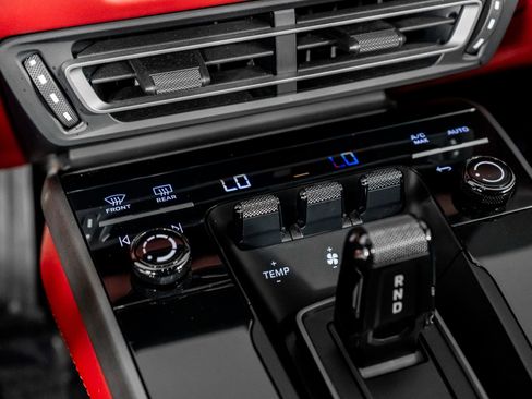 Used 2021 Porsche 911 Carrera 4S image 38